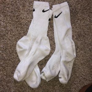 White nike socks (long)